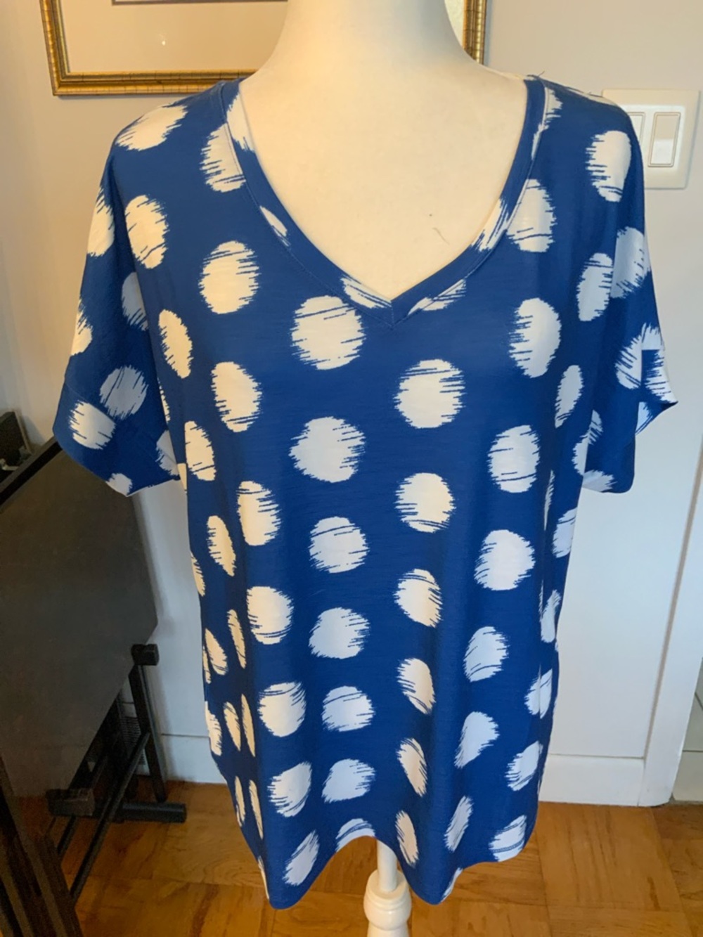 Chico's Royal Blue V-Neck Polka Dot Tee
